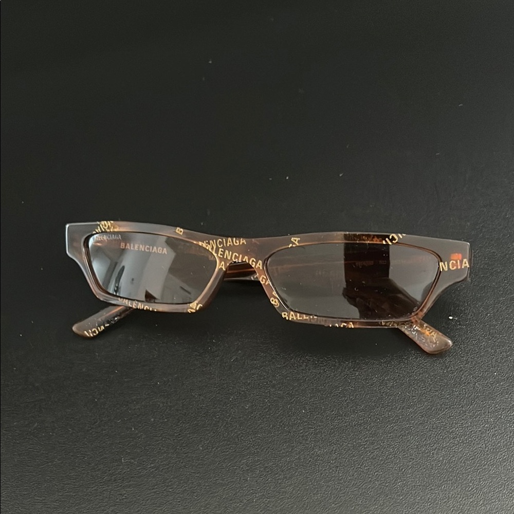 Balenciaga Branded Tortoise Sunglasses
